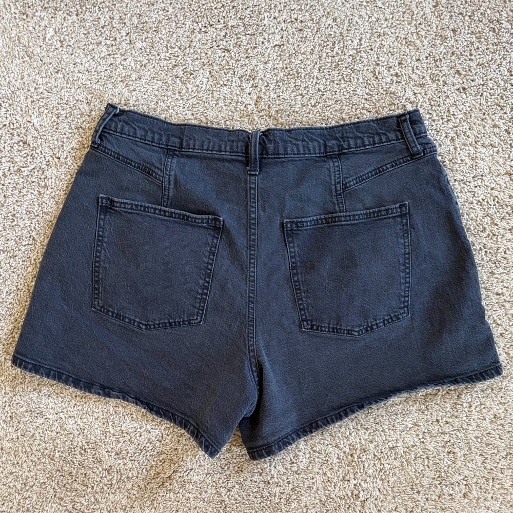 Universal Thread High Rise Midi Shorts - Picture 3 of 6